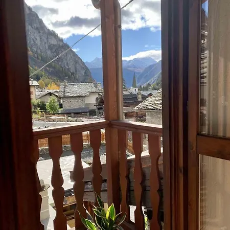 Casa Ornella Apartment Courmayeur Exterior photo